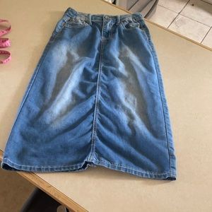 Girls Catos size 8 Skirt